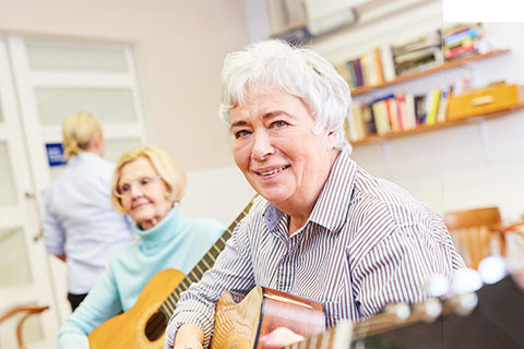 Volunteer opportunities range from assembling and delivering meals to leading music programs or visiting residents and clients. Our goal is to make volunteering the best experience possible for everyone—especially you!